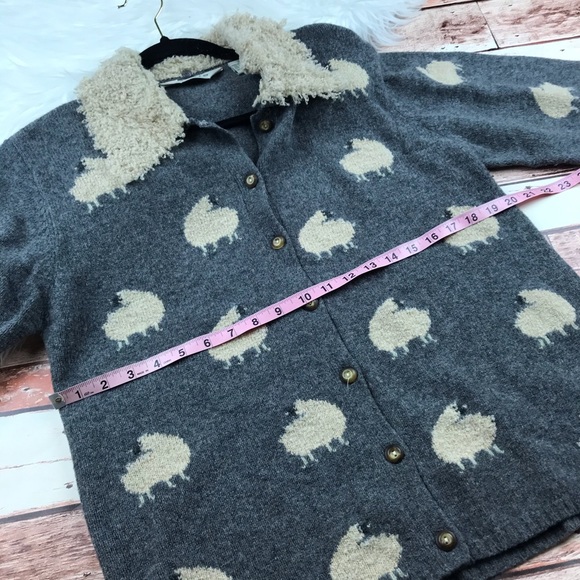 Orvis lambs wool cottagecore lamb print cardigan - Picture 5 of 6
